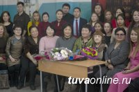 Кызыл: 70-летний юбилей отметила легендарная поэтесса, кандидат педагогических наук Эмма Цаллагова