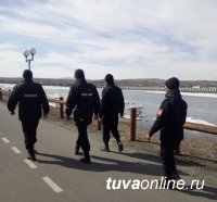 Народные дружинники ежедневно патрулируют Набережную Кызыла