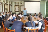 Школьники Кызыла побывали в гостях у ученых