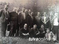 Один из руководителей Тувы в 1970-80-х годах Григорий Долгополов издал книгу «Тува: время, события, люди»
