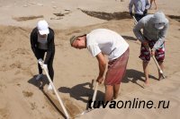 Студенты ТувГУ участвуют в спасении артефактов Саянского моря
