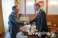 Главы Хакасии и Тувы подписали соглашение о сотрудничестве между регионами