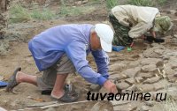 Археологи по доброй воле – студенты-волонтеры ТувГУ завершат раскопки на Усть-Элегест-1 и отправятся на Туннуг