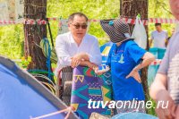 Тува: Юбилейный фестиваль "Устуу-Хурээ" собрал 937 гостей из 83 городов России и 8 стран мира