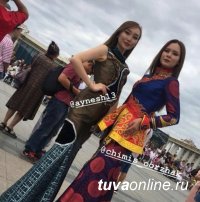 Две красавицы из Тувы участвуют в конкурсе "Мисс Монголия-2019"