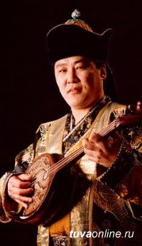 Тува: Хедлайнер III Международного фестиваля горлового пения - Дангаа Хосбаяр (Монголия)