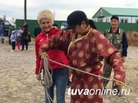 Центр тувинской культуры провел для детей Левобережных и Правобережных дач праздник национальных игр и конкурсов