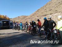 Тува: Денис Сандан-оол показал самые быстрые секунды в скоростном подъеме на велосипеде на горы