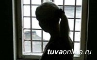В Туве горе-мамашу могут на три года лишить свободы за неисполнение родительских обязанностей