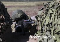 Горные мотострелки ЦВО отрабатывают в Туве взаимодействие с разведчиками