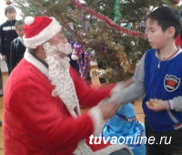 Тува: Голевская ГРК поздравила с Новым годом 587 тоджинских детей