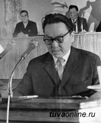 Исполнилось 100 лет со дня рождения известного финансиста, Почетного гражданина Кызыла Будегечи Конзулаковича Будегечиева