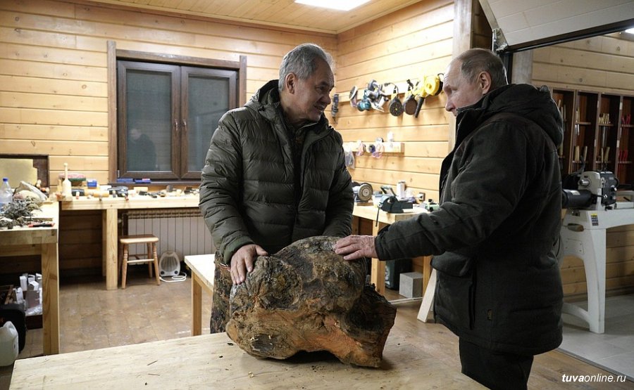 Путин и шойгу в тайге фото