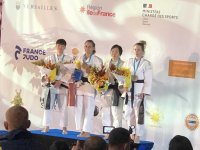 Неслышащие тувинские дзюдоистки Чаяна Ооржак и Дженни Чамыян завоевали бронзу и серебро на Чемпионате мира по дзюдо среди глухих в Версале (Франция)