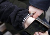 Полицейские Тувы нашли новых собственников краденных телефонов и изъяли их