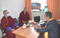 Вячеслав Март-оол и Кхаджог Тулку Ринпоче обсудили проблемы перевода сутр на тибетском языке