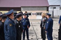 Сенатор Дина Оюн посетила исправительную колонию в Кызыле