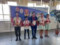 В Кызыле прошел шахматный турнир среди детей до 17 лет в честь Наадыма