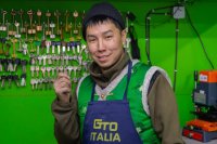 В рамках соцконтракта житель Кызыла открыл на ЛДО мастерскую по ремонту обуви и изготовлению ключей