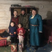 Депутат тувинского парламента Ульяна Монгуш посетила семью чабанов Хертек, двое сыновей которых участвуют в СВО