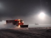 Аэропорт Кызыла оперативно очищает от снега мощная техника