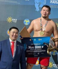 Тувинец Айдын Монгуш стал абсолютным победителем гран-при «Хангалас хапсагайа» в Якутии