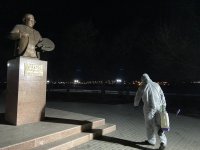 В Кызыле продезинфицировали места общественного посещения и городские памятники