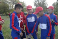 В руках лишь компас и старенькая карта: в Туве летний спортивный сезон открыли соревнования по ориентированию на местности