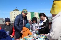 Чуковка провела акцию «Библиотека под открытым небом» в поддержку семей военнослужащих