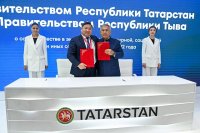 Минниханов подчеркнул интерес Татарстана к наращиванию товарооборота с Тувой
