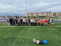 Желающие всех возрастов приглашаются на бесплатные занятия футболом в Кызыле