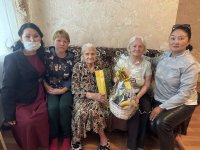 100-летний юбилей отметила участник Великой Отечественной войны из Тувы Наталья Маслова