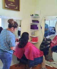 Многодетная мать в Тес-Хемском районе Тувы открыла парикмахерскую на средства соцконтракта