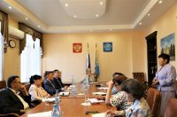 Сенатор Дина Оюн провела в Кызыле совещание по научному и кадровому обеспечению переработки шерсти
