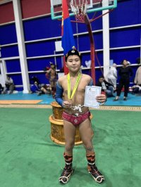 Юный спортсмен из Тувы Чооду Долаан занял третье место в Чемпионате по борьбе "Хүреш" в Монголии