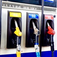 Снижение цен на бензин будет продолжаться до конца года - Минтопэнерго Тувы