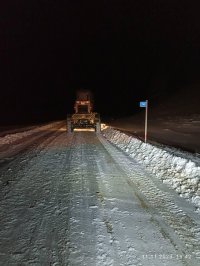 Ночью по Туве ожидается сильный снег, узнать о состоянии дорог можно по горячей линии