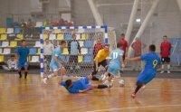 10 команд из Тувы, Хакасии и Иркутской области претендуют на Кубок Главы Тувы по мини-футболу