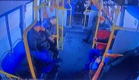 В Кызыле водитель автобуса высадил пьяного пассажира, который мешал движению