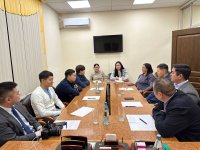 Министр здравоохранения Анатолий Югай рассказал студентам-медикам о мерах поддержки при трудоустройстве в районах Тувы