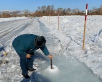 На водных объектах Тувы открыта первая ледовая переправа