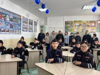 В Ак-Довураке открылся учебный кабинет дорожной безопасности для школьников