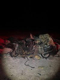 В воскресенье на ночной дороге в Туве в столкновении с грузовиком погиб водитель легковушки