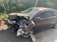 В Туве девушка-подросток без прав и опыта вождения угнала машину отца и совершила ДТП