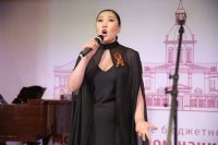 Автор исполненной тувинской вокалисткой Дамырак Монгуш песни стала победителем на всероссийском фестивале “Эхо Победы”