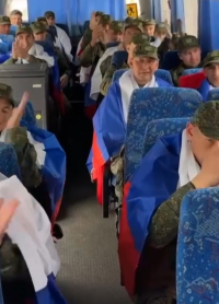 В рамках обмена военнопленными в Россию возвращаются два тувинских бойца - ветеран Омак Ондар