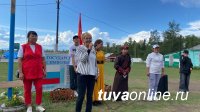 Сенатор Дина Оюн побывала в детском лагере отдыха "Чодураа", которому предстоит реконструкция