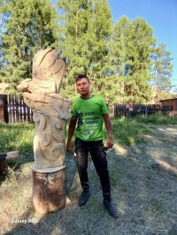 Начын Монгуш завоевал Гран-При конкурса мастеров резьбы по дереву "Образ Победы"