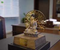 Тува приняла от Главы Калмыкии эстафету проведения Международного буддийского форума