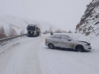 Серийный нарушитель ПДД въехал в грузовик в Пий-Хемском районе Тувы